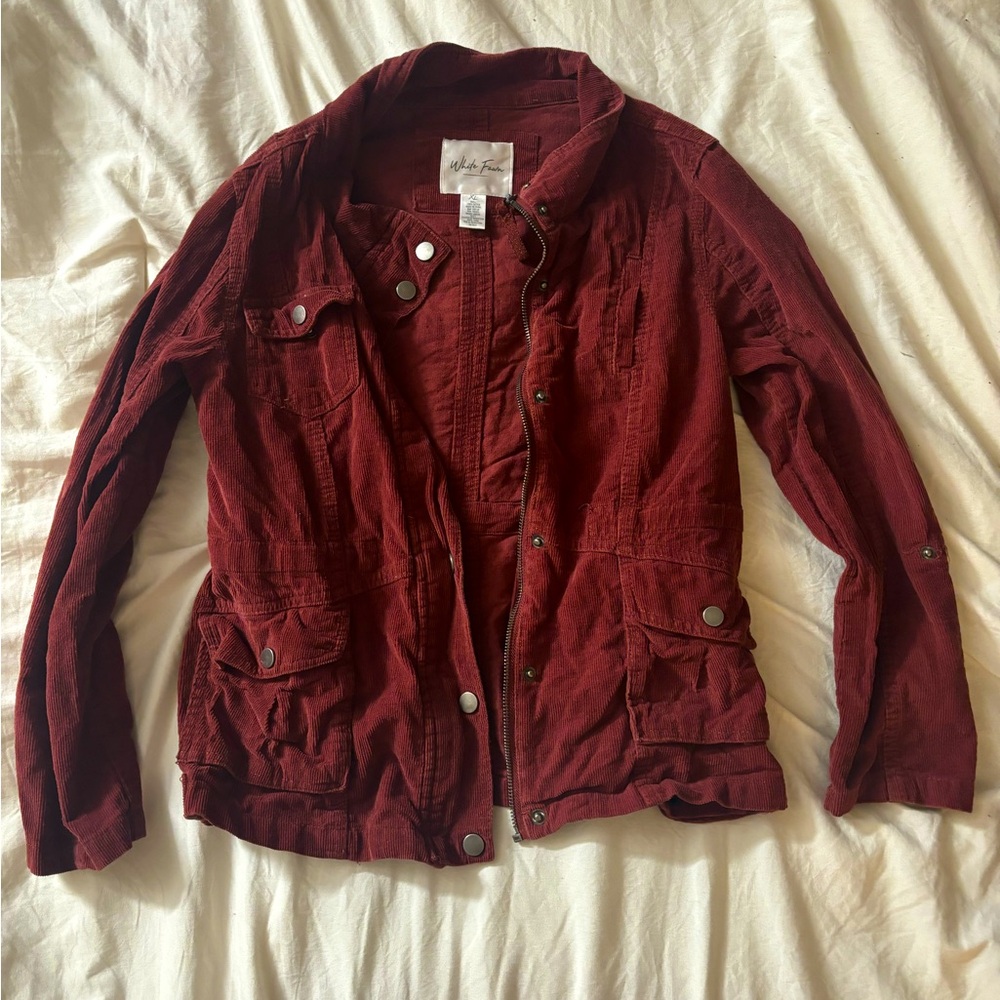 Hi Lovelies! Check out this "White Fawn" vintage jacket!